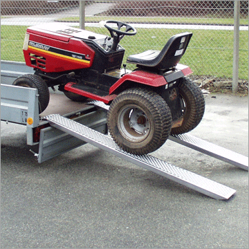 RAMPE ALU 2000*200  400 KG LA PAIRE