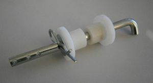 Support roue de secours CCT4 plus moyeu incorporé Yo Remorque ASPF228PA
