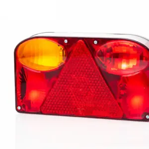 Feu arrière droit avec triangle droit — baïonnette 5 broches Fristom FT-088 PCOF BAJONET