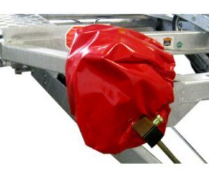 Capot de protection treuil 177×70 rouge Böckmann 1109076