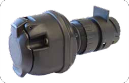 Adaptateur / réducteur de tension 24V > 12V – connecte la prise 13P/24V (ISO 11446 – connectée avec 24V) du côté du véhicule à la prise 13P/12V (ISO 11446) du côté de la remorque Erich Jaeger 311303