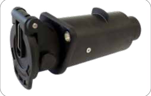Adaptateur / doubleur de tension 12V > 24V – connecte une prise 7P/12V (ISO 1724) côté véhicule avec une fiche 15P/24V (ISO 12098) côté remorque Erich Jaeger 311310